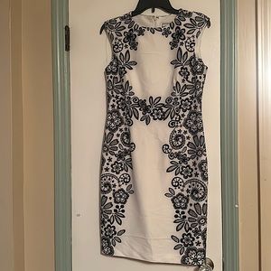 Liz Claiborne Lace Floral Print Sheath Dress Size 10P White & Black Sleeveless